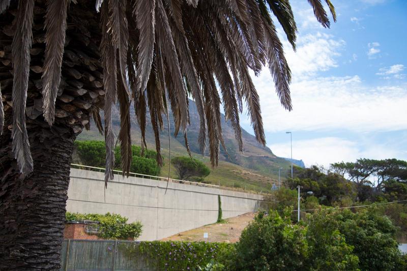 To Let 4 Bedroom Property for Rent in University Estate Western Cape